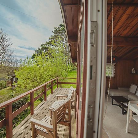 Timber Hill Self Catering Cedar Lodges Broad Haven Exterior foto
